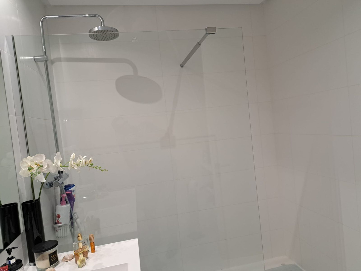 3 Bed Apartment for sale in Benahavís Costa Del Sol, Málaga, Spain