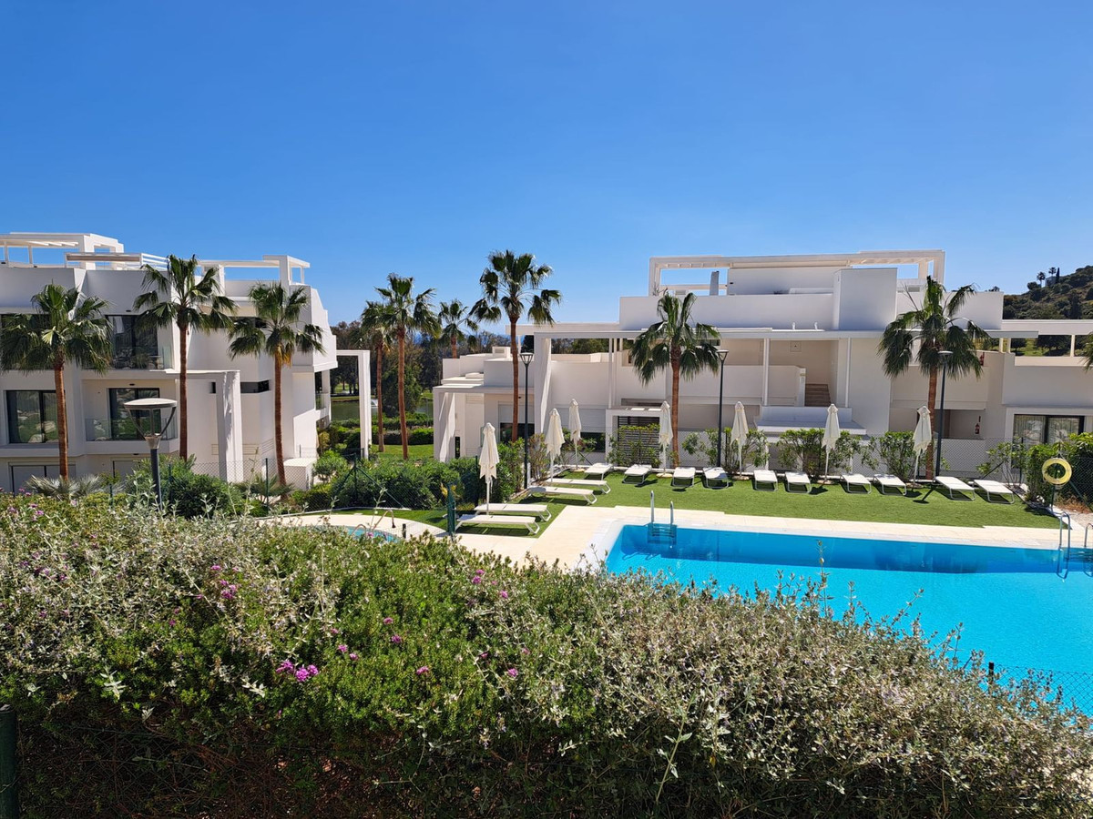 3 Bed Apartment for sale in Benahavís Costa Del Sol, Málaga, Spain