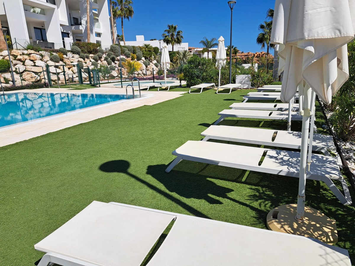 3 Bed Apartment for sale in Benahavís Costa Del Sol, Málaga, Spain
