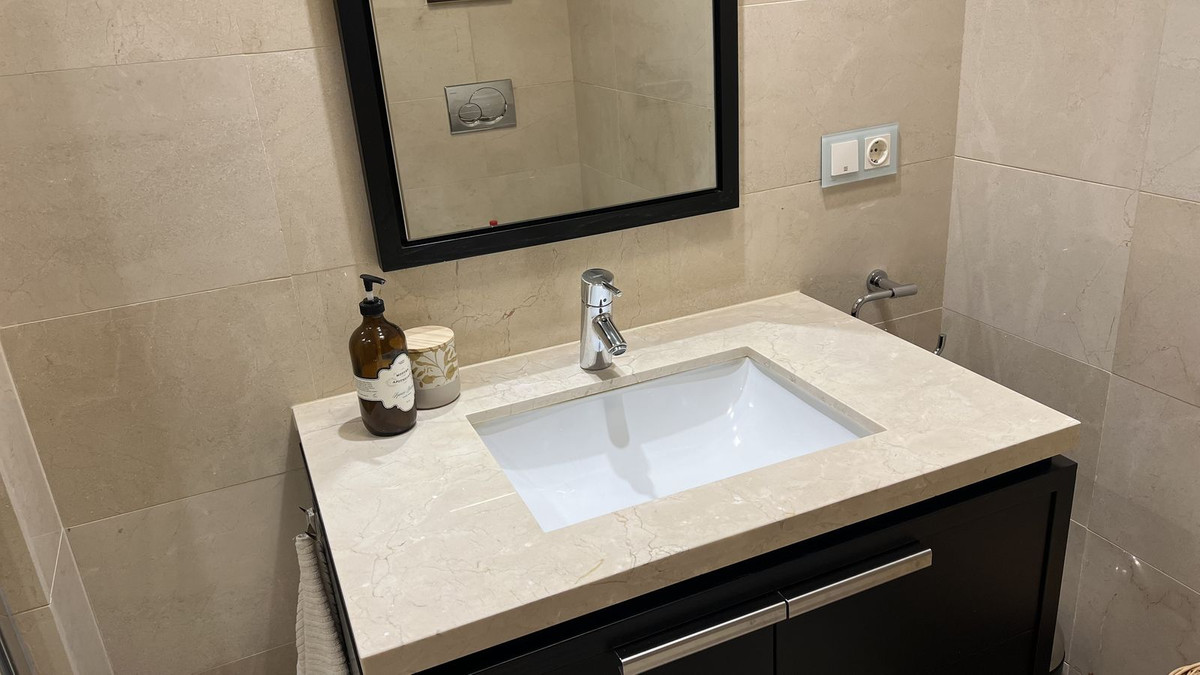 3 Bed Apartment for sale in La Quinta Costa Del Sol, Málaga, Spain