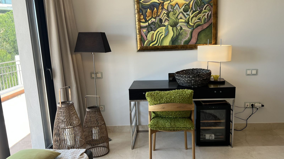 3 Bed Apartment for sale in La Quinta Costa Del Sol, Málaga, Spain