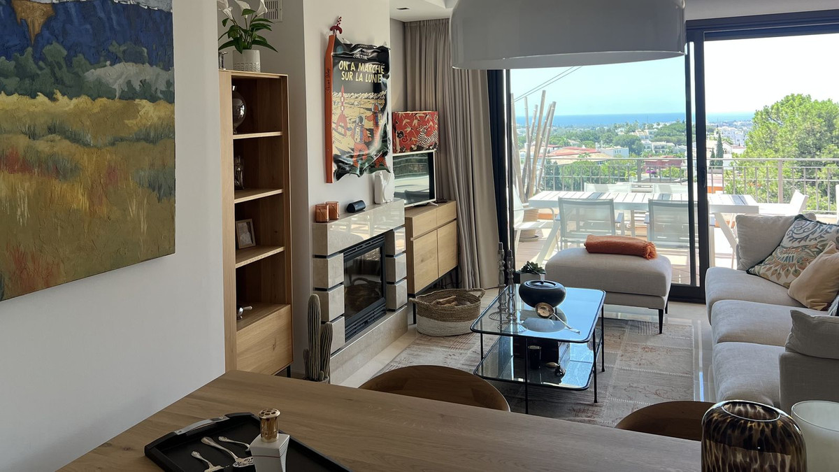 3 Bed Apartment for sale in La Quinta Costa Del Sol, Málaga, Spain