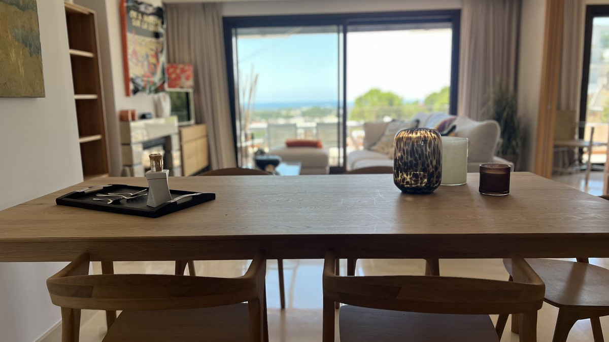 3 Bed Apartment for sale in La Quinta Costa Del Sol, Málaga, Spain
