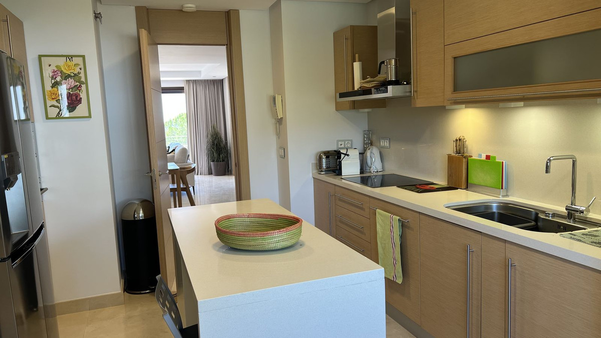 3 Bed Apartment for sale in La Quinta Costa Del Sol, Málaga, Spain