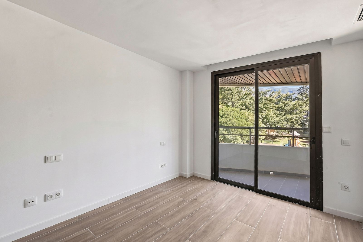3 Bed Apartment for sale in Marbella Costa Del Sol, Málaga, Spain
