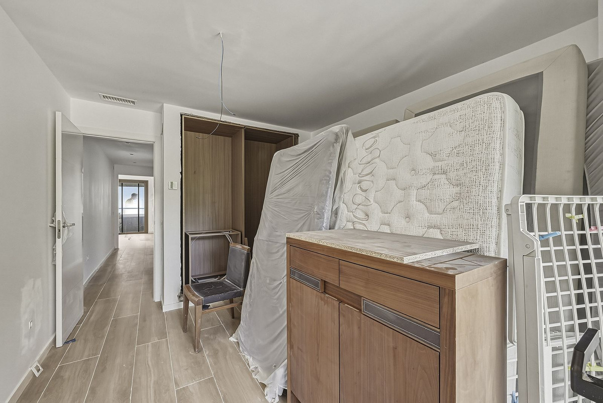 3 Bed Apartment for sale in Marbella Costa Del Sol, Málaga, Spain