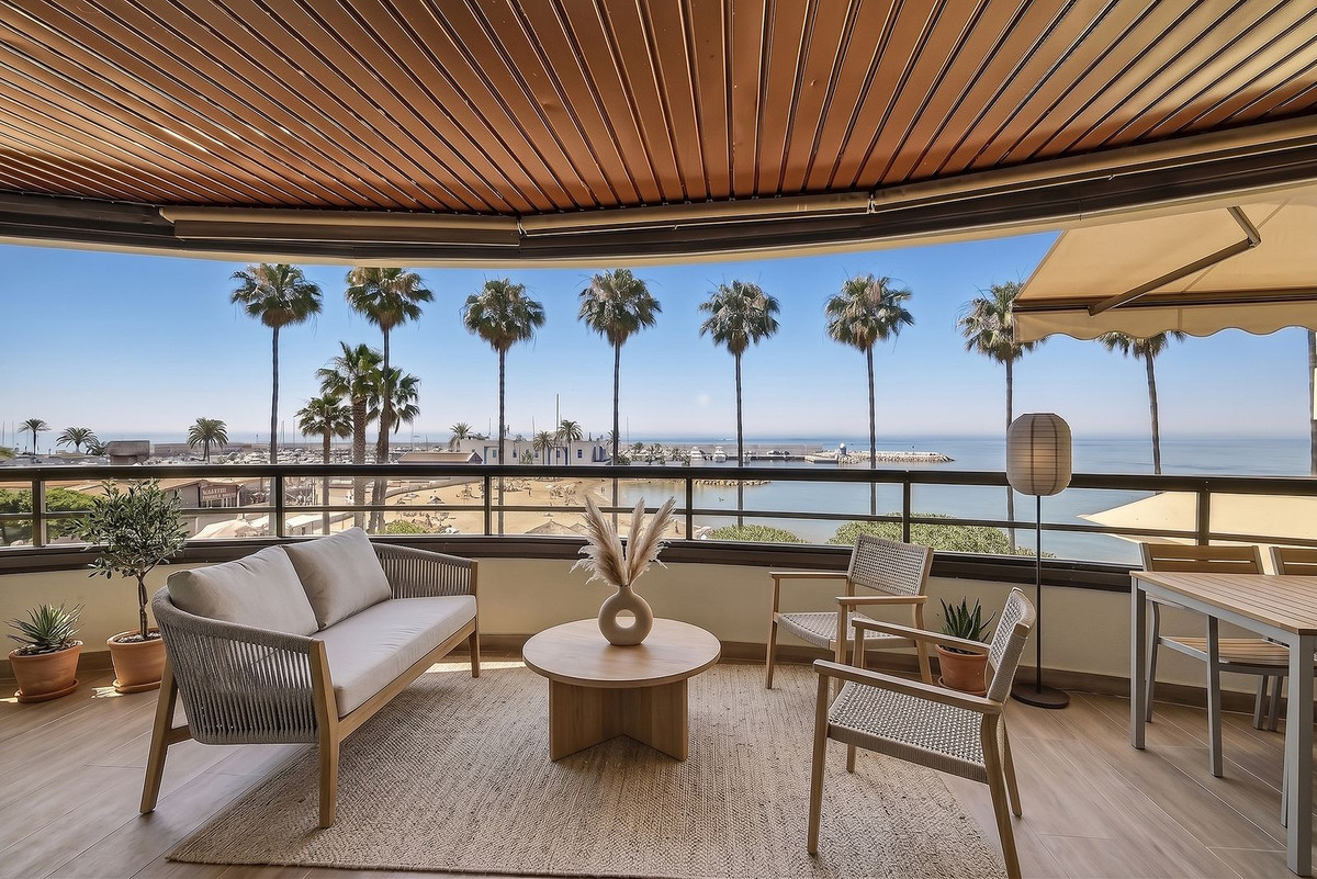 3 Bed Apartment for sale in Marbella Costa Del Sol, Málaga, Spain
