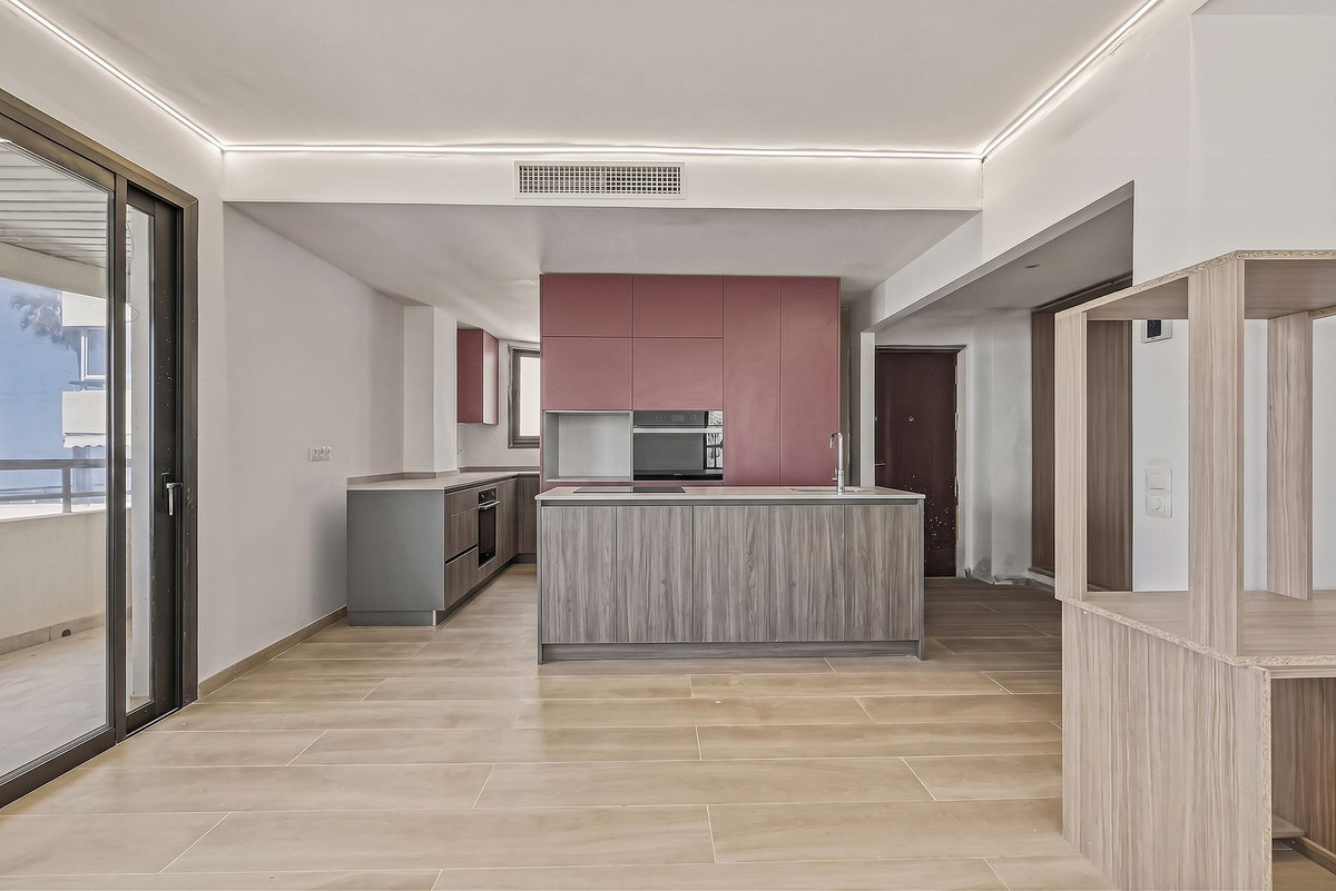 3 Bed Apartment for sale in Marbella Costa Del Sol, Málaga, Spain
