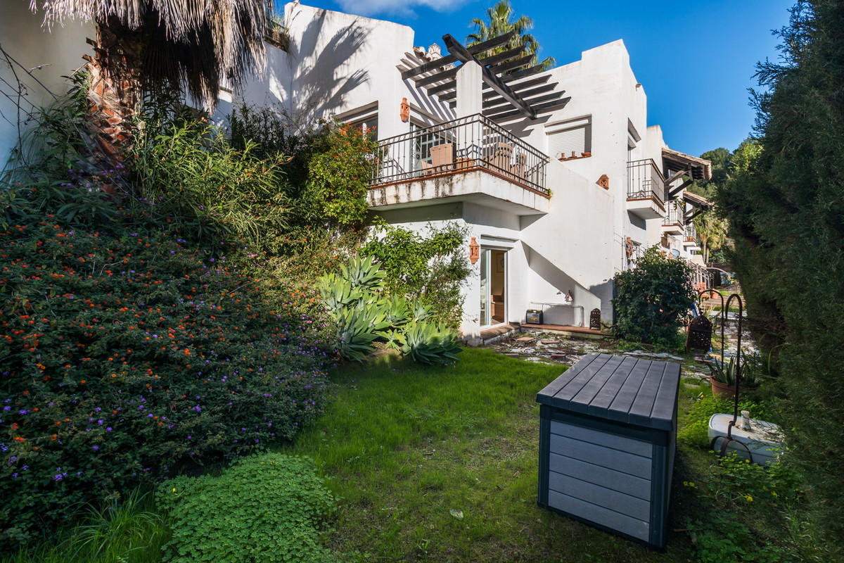 3 Bed Townhouse for sale in Istán Costa Del Sol, Málaga, Spain
