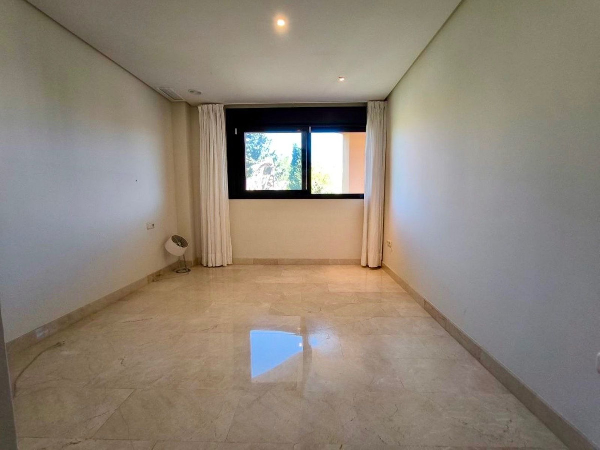 2 Bed Apartment for sale in Puerto Banús Costa Del Sol, Málaga, Spain