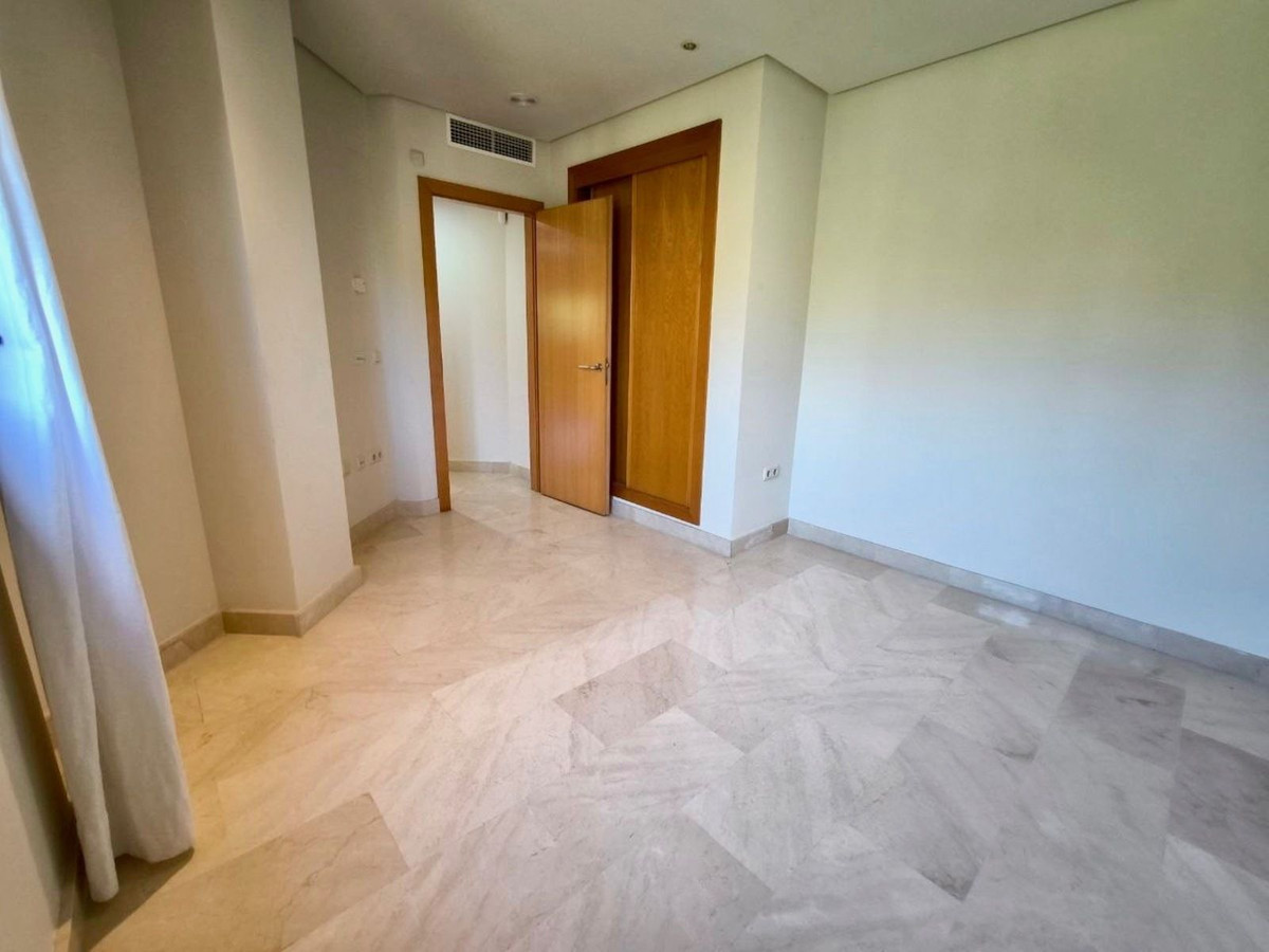 2 Bed Apartment for sale in Puerto Banús Costa Del Sol, Málaga, Spain