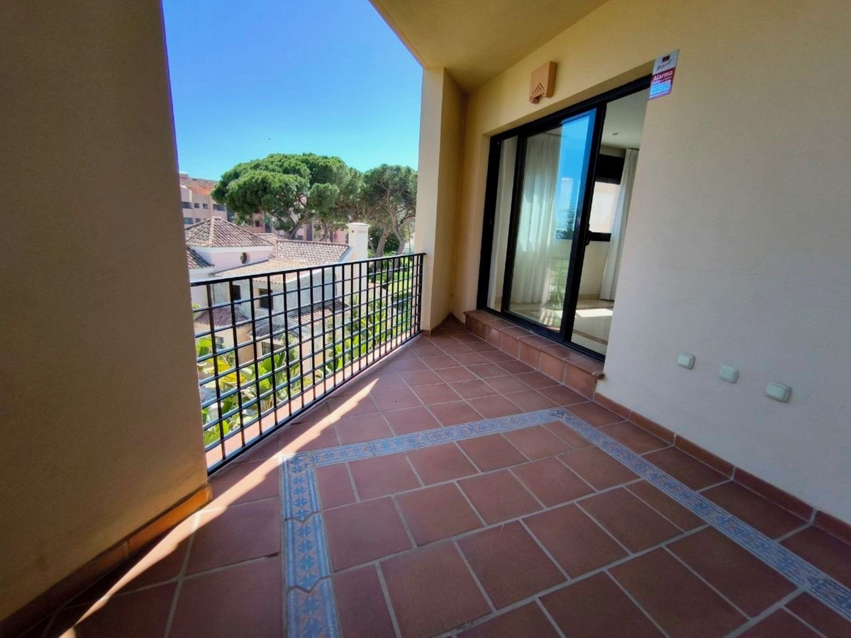 2 Bed Apartment for sale in Puerto Banús Costa Del Sol, Málaga, Spain