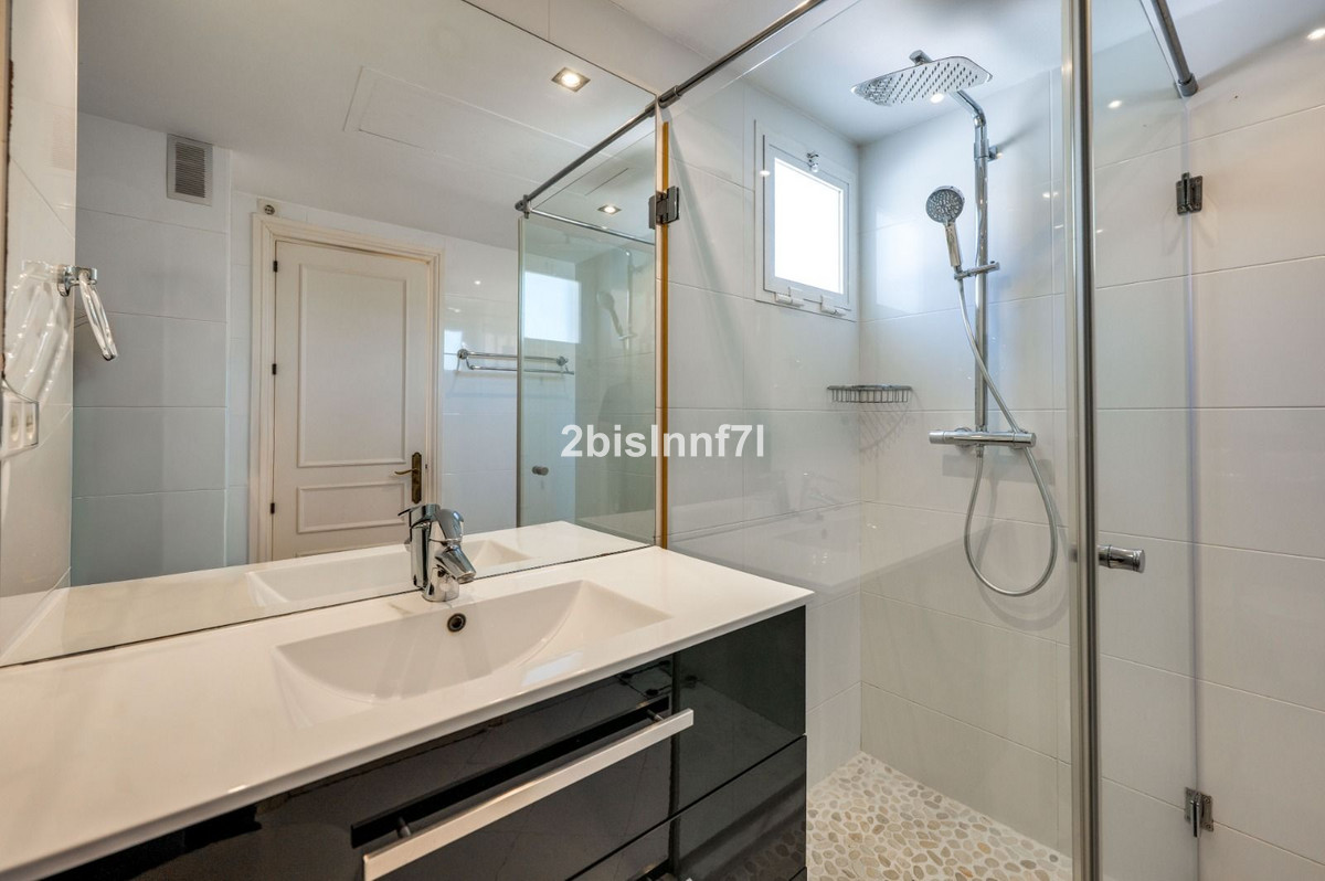 Se vende Ático de 2 dormitorios en Costa Del Sol, Málaga, España