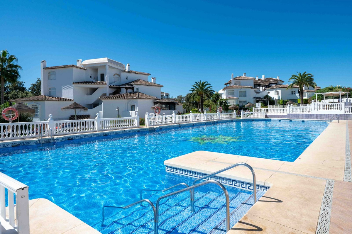 Se vende Ático de 2 dormitorios en Costa Del Sol, Málaga, España