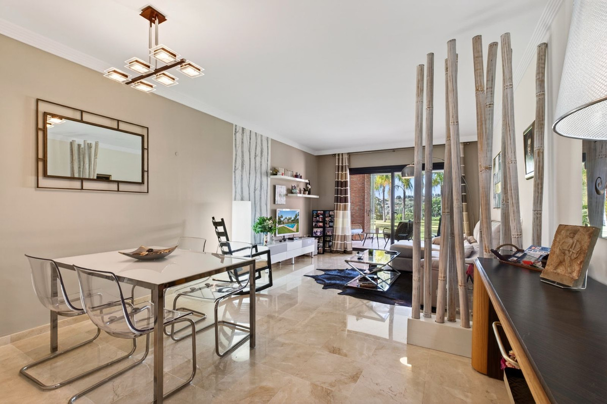 2 Bed Apartment for sale in Estepona Costa Del Sol, Málaga, Spain