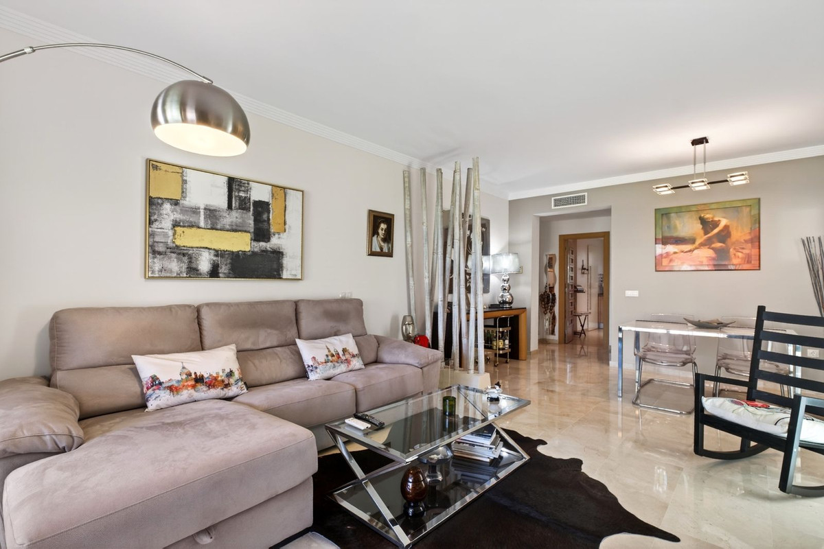 2 Bed Apartment for sale in Estepona Costa Del Sol, Málaga, Spain