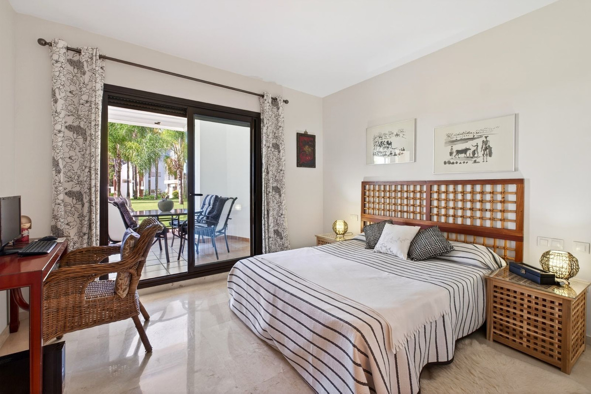 2 Bed Apartment for sale in Estepona Costa Del Sol, Málaga, Spain