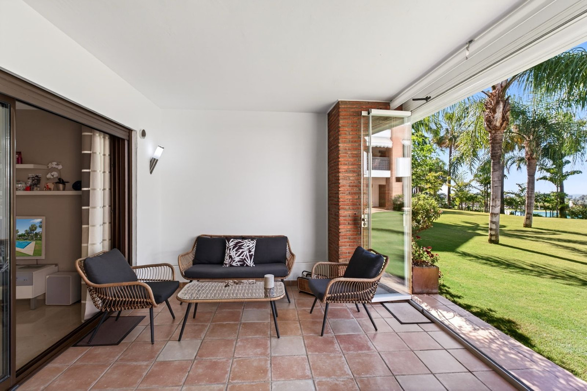 2 Bed Apartment for sale in Estepona Costa Del Sol, Málaga, Spain