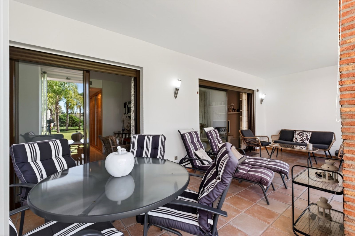 2 Bed Apartment for sale in Estepona Costa Del Sol, Málaga, Spain