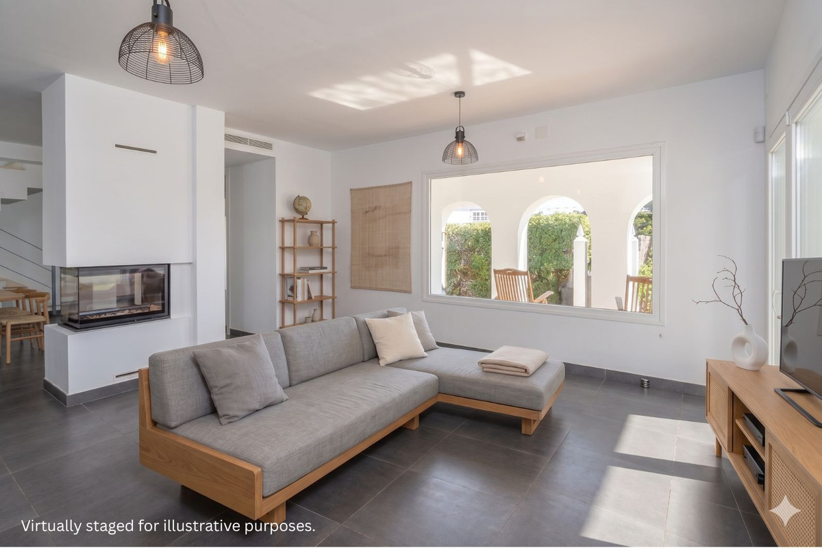 3 Bed Townhouse for sale in El Faro Costa Del Sol, Málaga, Spain