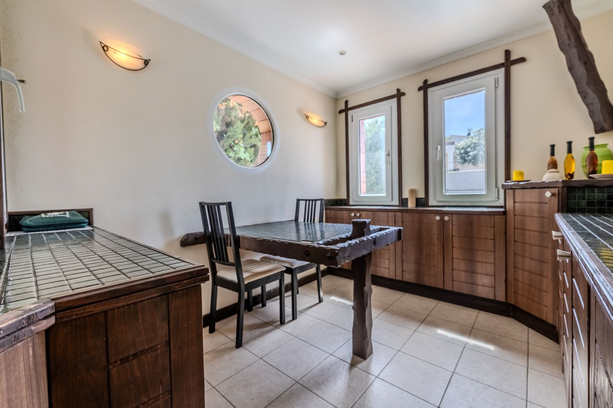 6 Bed Townhouse for sale in El Faro Costa Del Sol, Málaga, Spain
