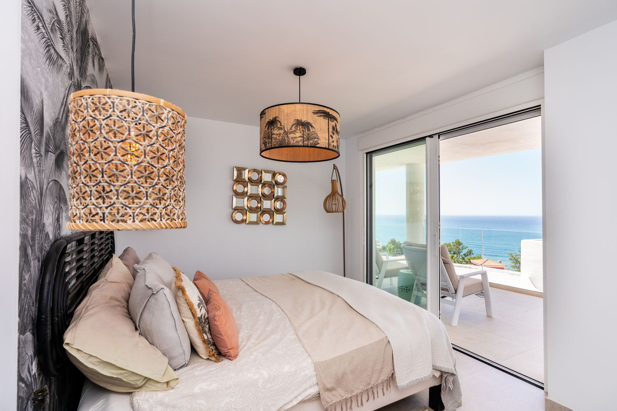3 Bed Apartment for sale in Torrequebrada Costa Del Sol, Málaga, Spain