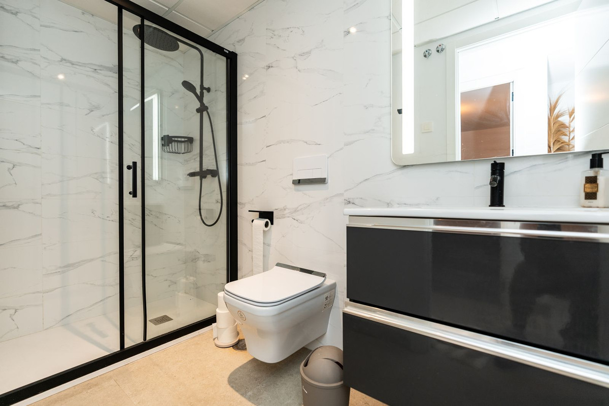 3 Bed Apartment for sale in Torrequebrada Costa Del Sol, Málaga, Spain