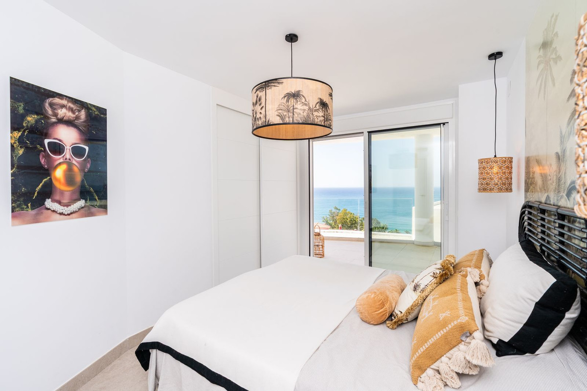 3 Bed Apartment for sale in Torrequebrada Costa Del Sol, Málaga, Spain
