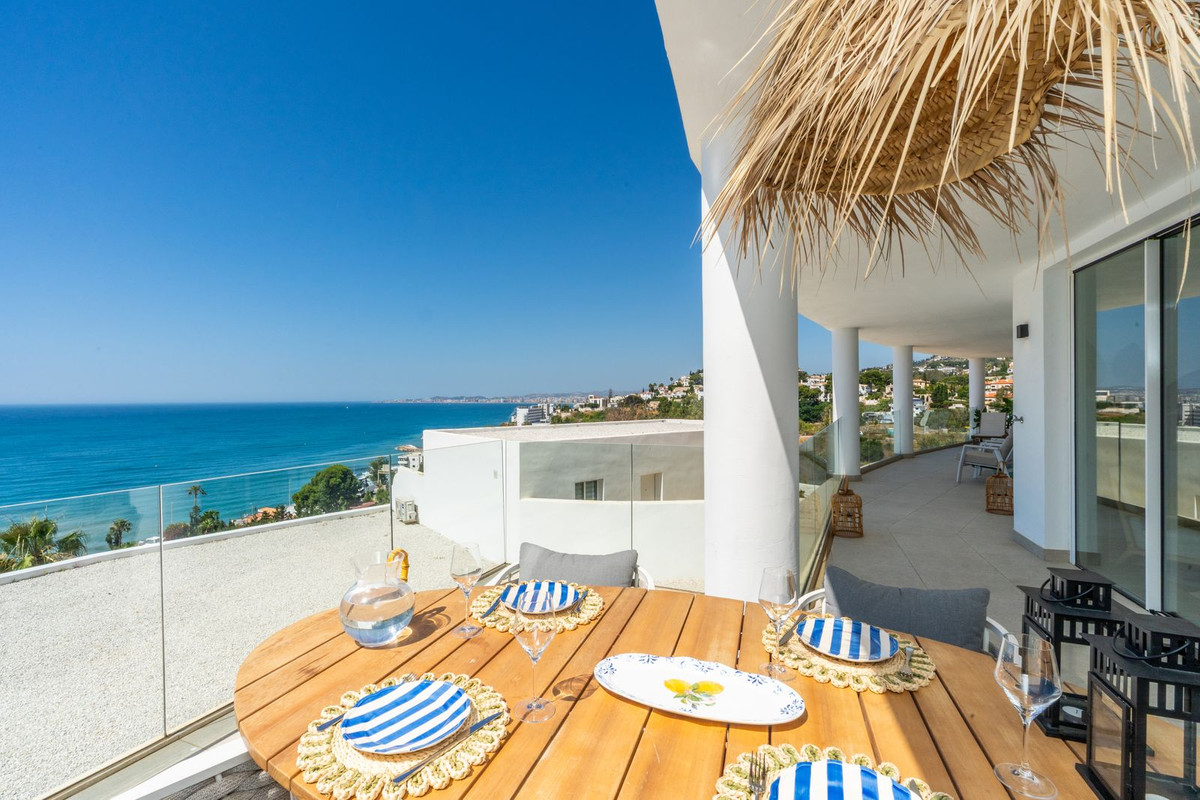 3 Bed Apartment for sale in Torrequebrada Costa Del Sol, Málaga, Spain