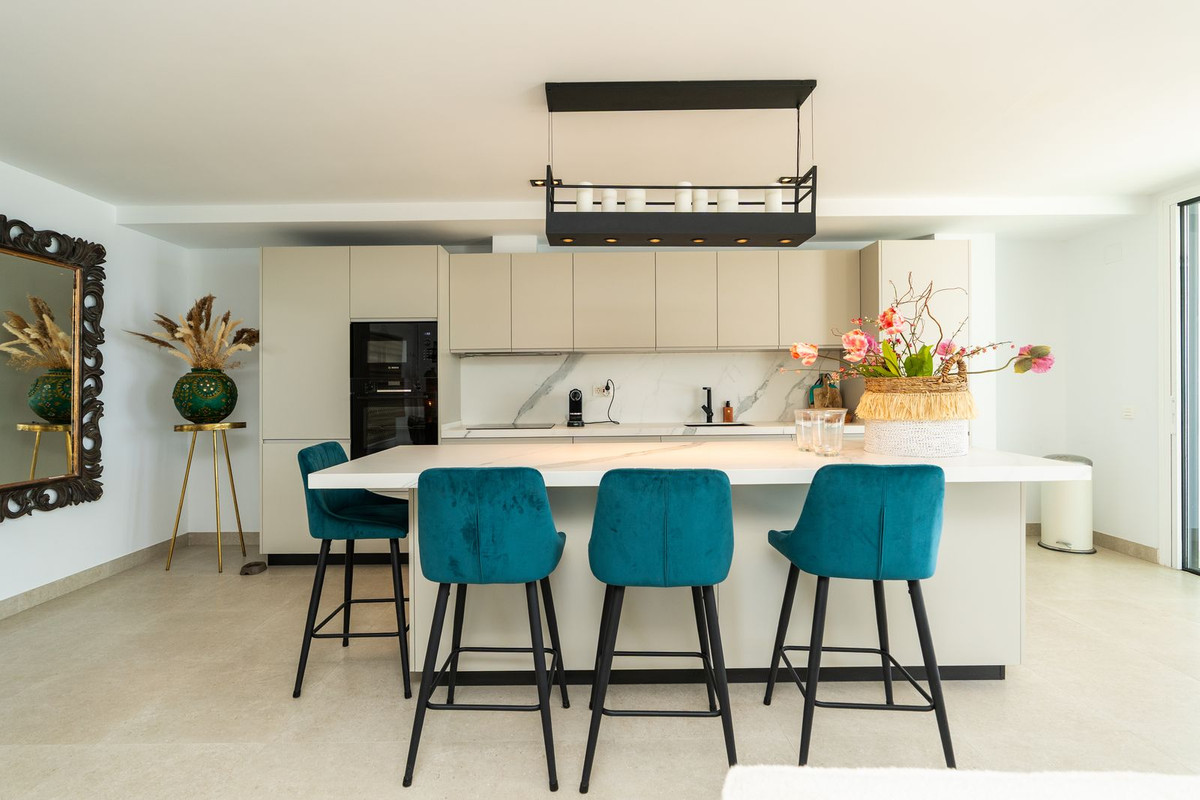 3 Bed Apartment for sale in Torrequebrada Costa Del Sol, Málaga, Spain