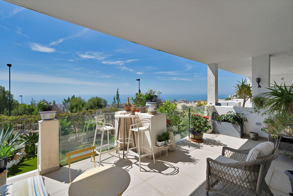 2 Bed Apartment for sale in Benalmadena Costa Del Sol, Málaga, Spain