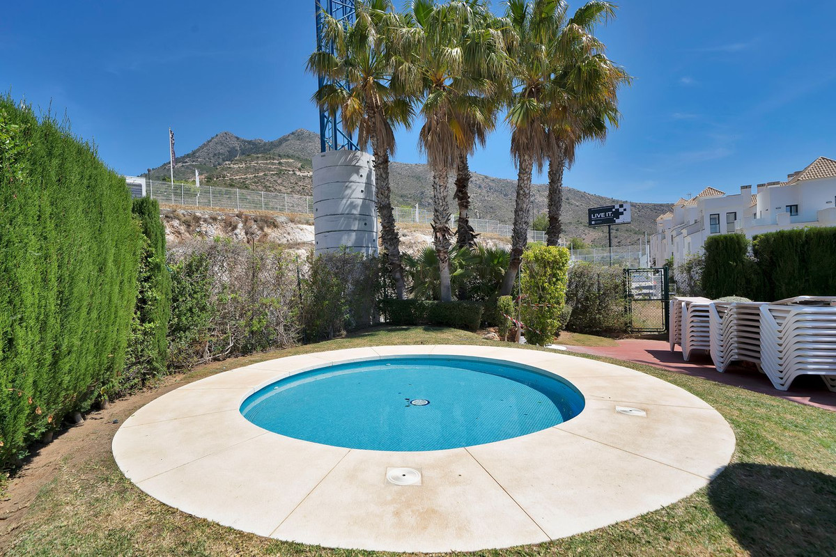 2 Bed Apartment for sale in Benalmadena Costa Del Sol, Málaga, Spain