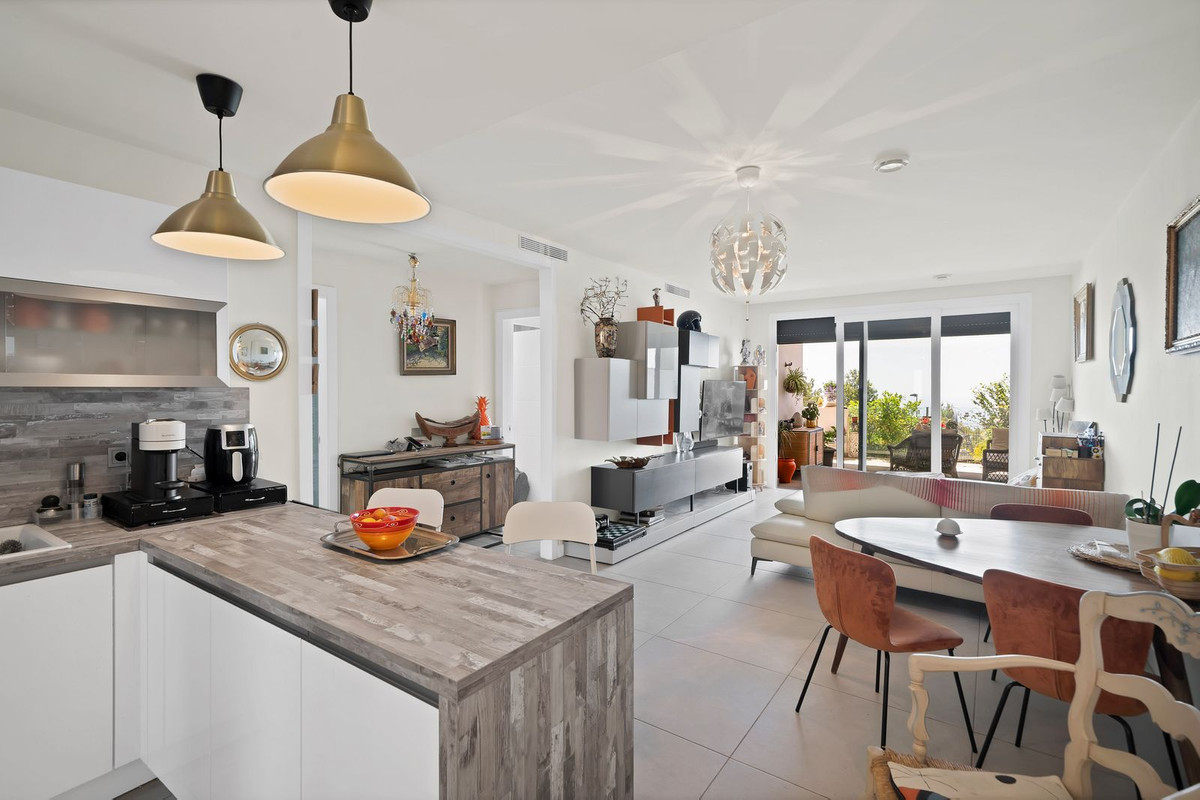 2 Bed Apartment for sale in Benalmadena Costa Del Sol, Málaga, Spain