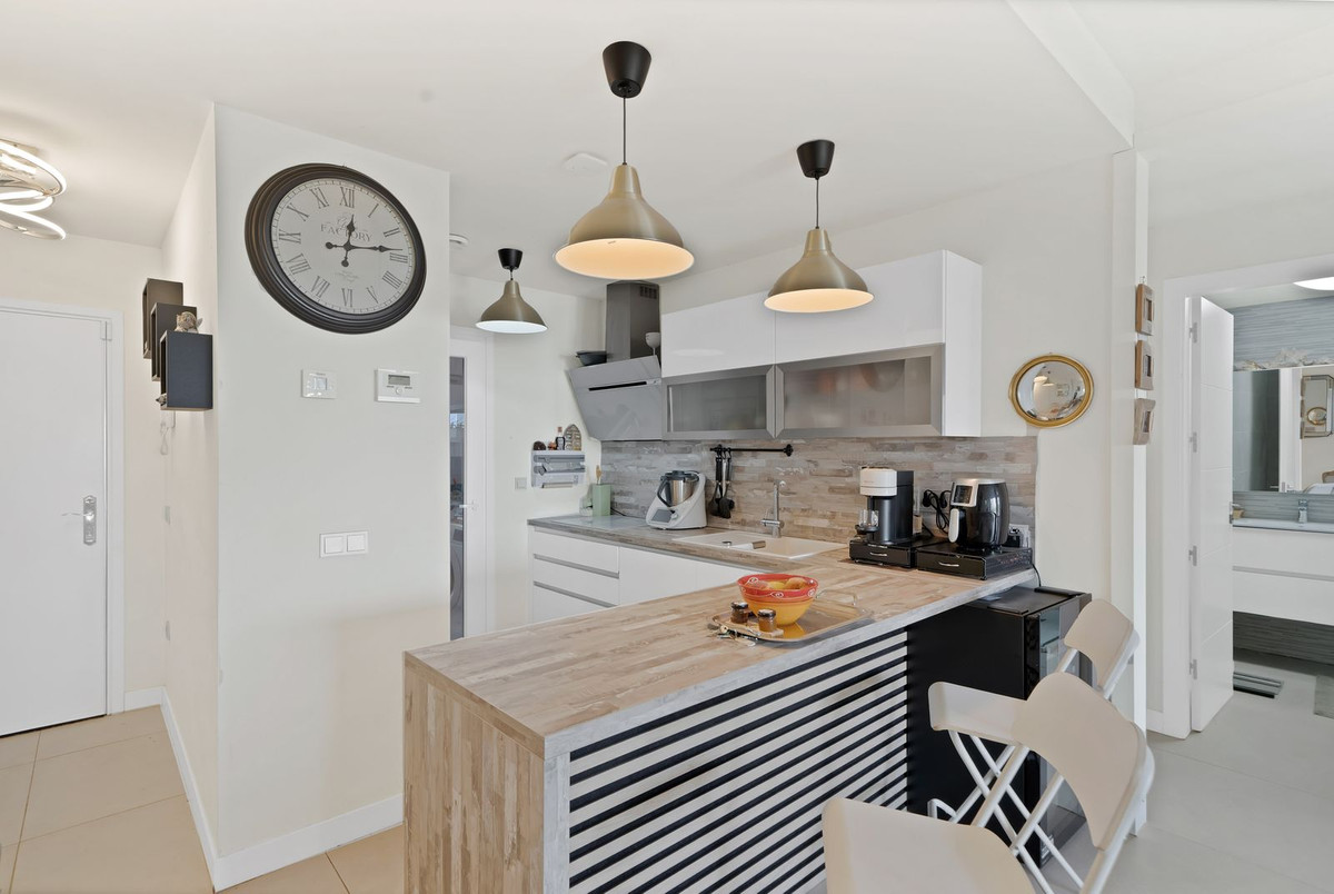 2 Bed Apartment for sale in Benalmadena Costa Del Sol, Málaga, Spain