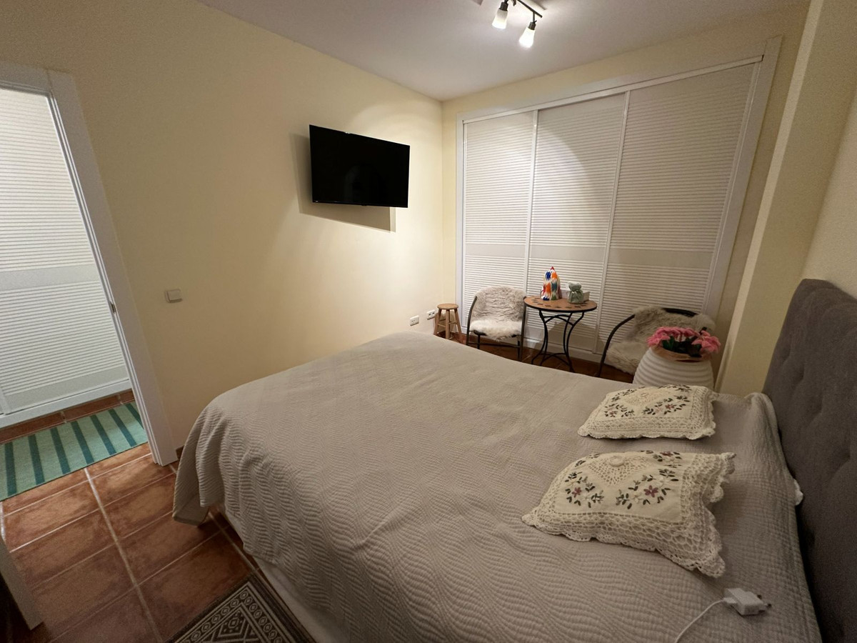 1 Bed Apartment for sale in Benahavís Costa Del Sol, Málaga, Spain
