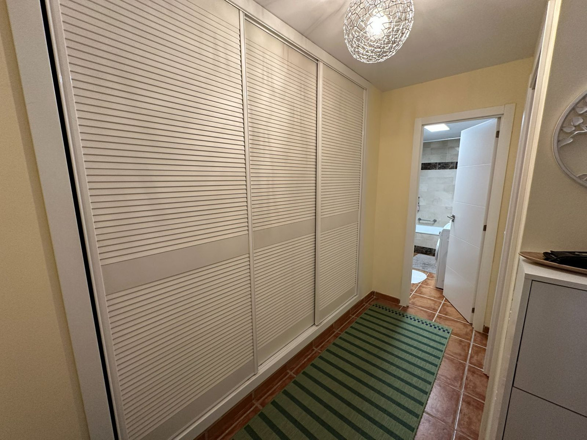 1 Bed Apartment for sale in Benahavís Costa Del Sol, Málaga, Spain