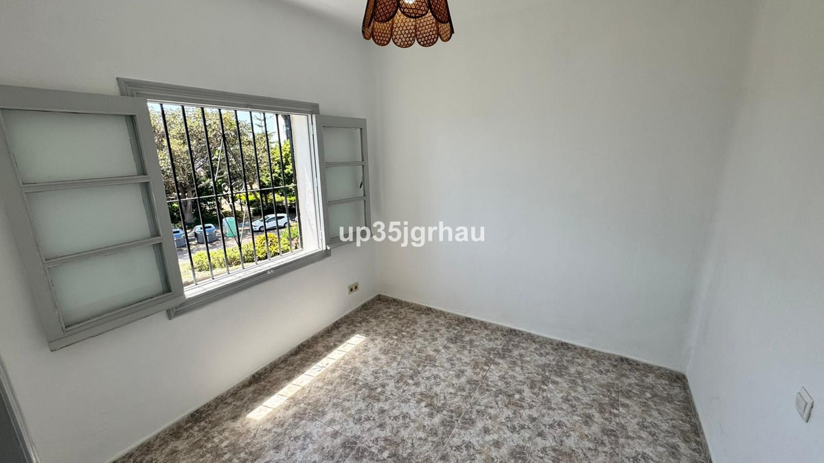 Se vende Apartamento Planta Media de 3 dormitorios en Costa Del Sol, Málaga, España