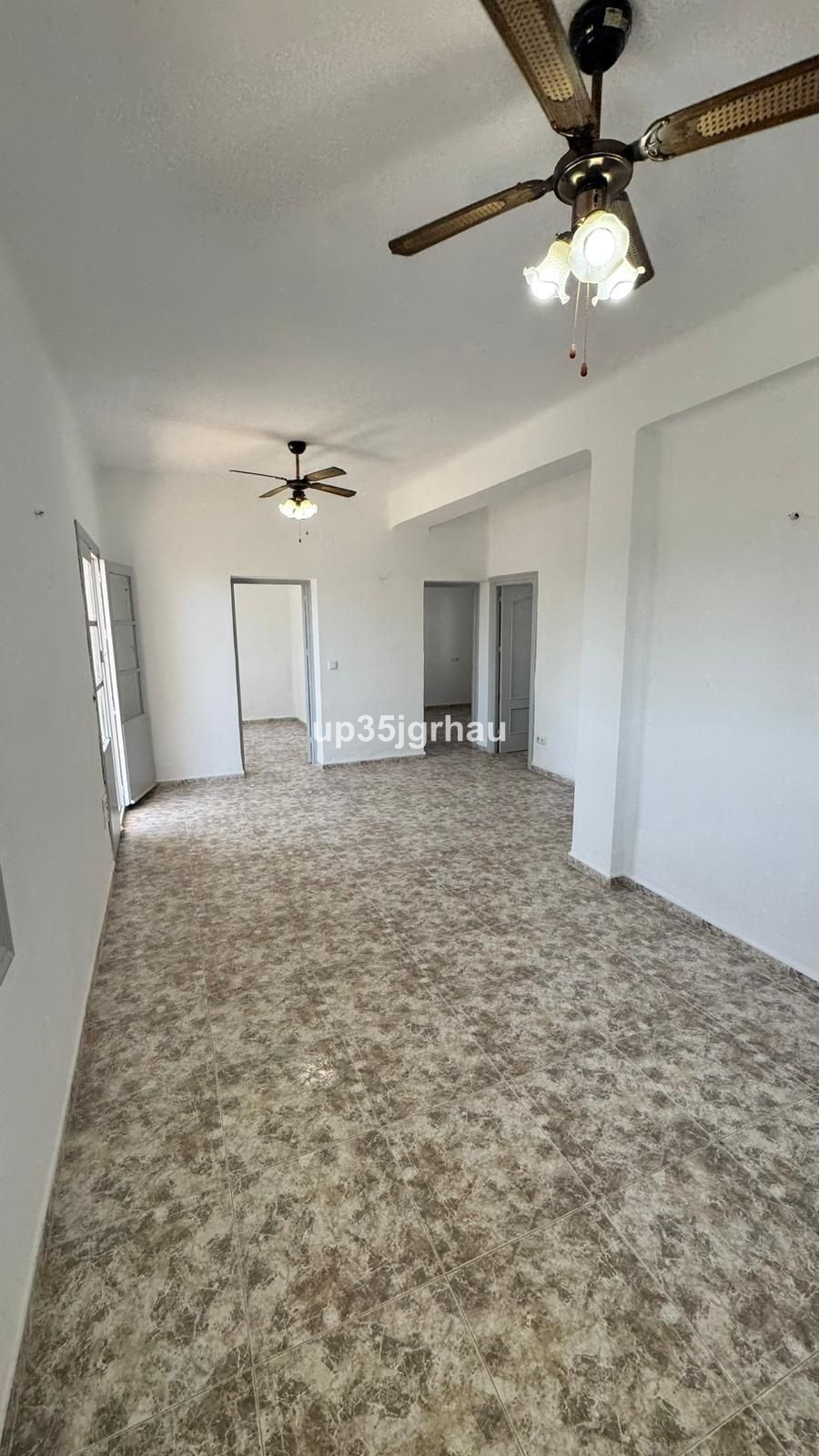 Se vende Apartamento Planta Media de 3 dormitorios en Costa Del Sol, Málaga, España