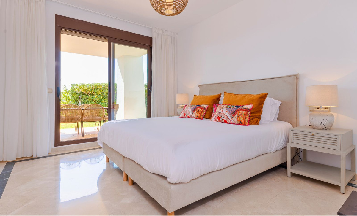 Se vende Apartamento Planta Baja de 3 dormitorios en Costa Del Sol, Málaga, España