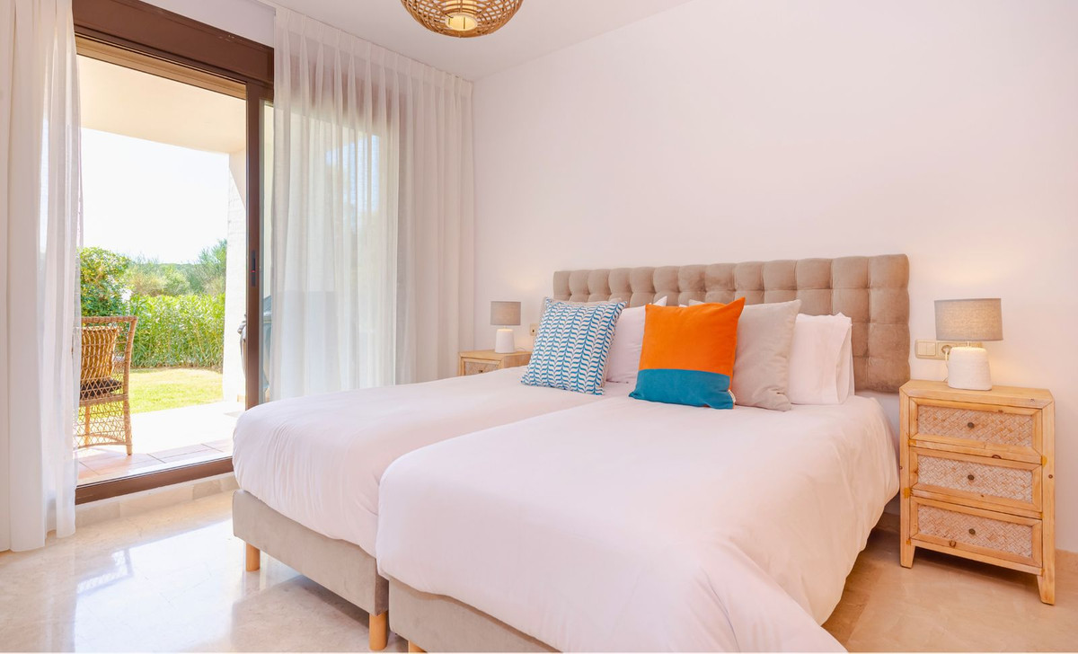 Se vende Apartamento Planta Baja de 3 dormitorios en Costa Del Sol, Málaga, España