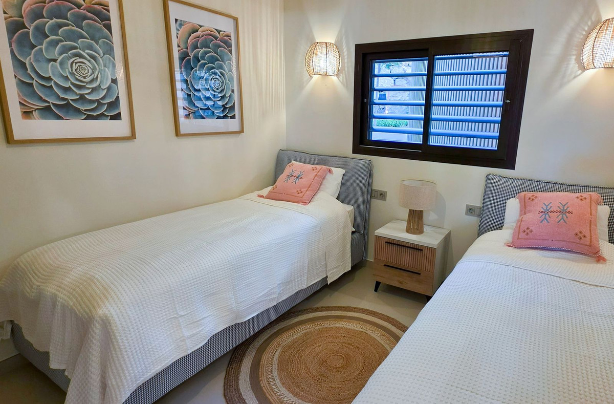 2 Bed Apartment for sale in Higueron Costa Del Sol, Málaga, Spain
