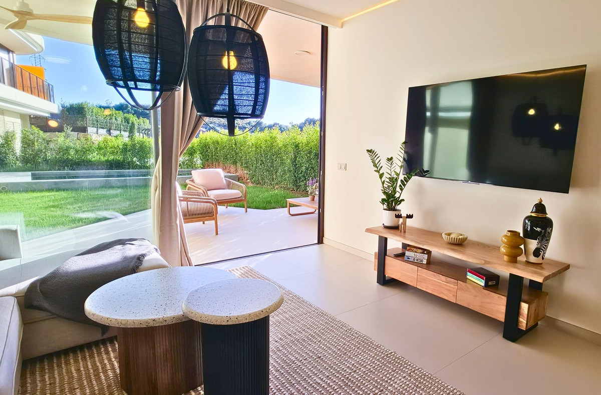 2 Bed Apartment for sale in Higueron Costa Del Sol, Málaga, Spain