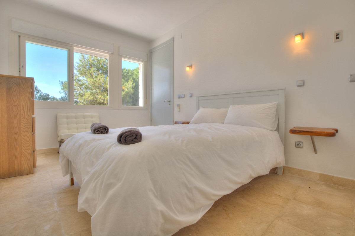 Se vende Villa - Chalet de 4 dormitorios en Costa Del Sol, Málaga, España