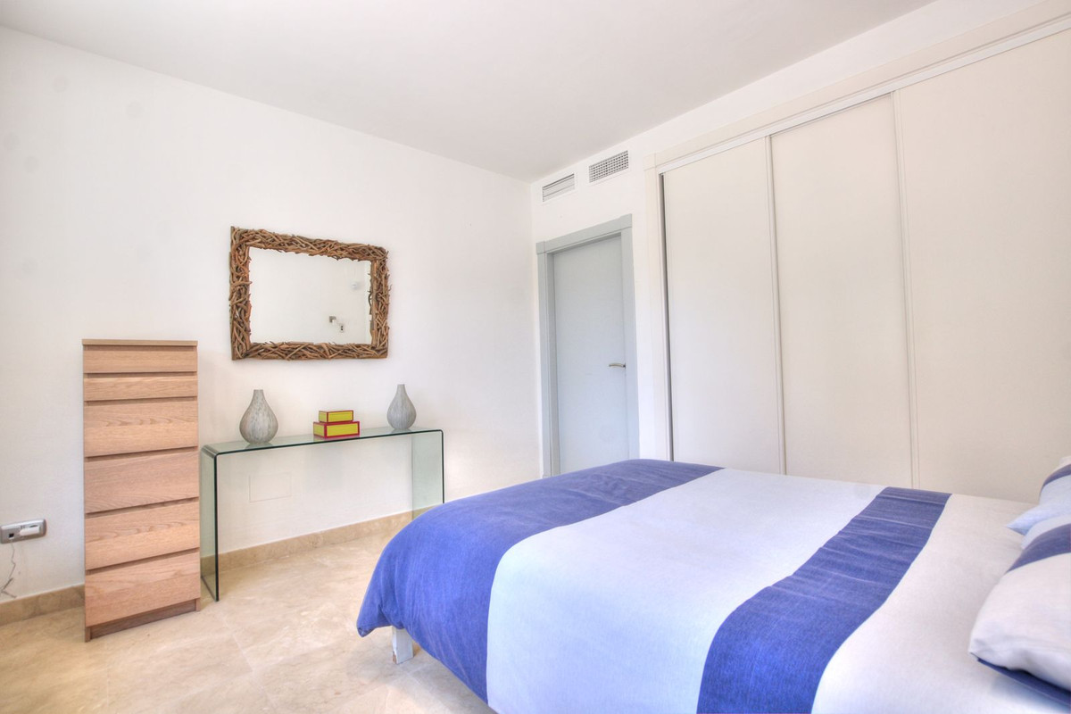 Se vende Villa - Chalet de 4 dormitorios en Costa Del Sol, Málaga, España