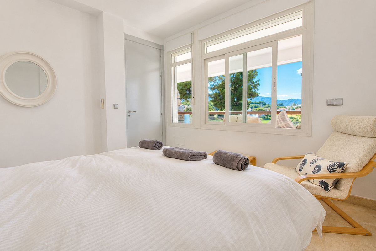 Se vende Villa - Chalet de 4 dormitorios en Costa Del Sol, Málaga, España