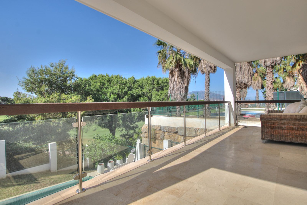 Se vende Villa - Chalet de 4 dormitorios en Costa Del Sol, Málaga, España