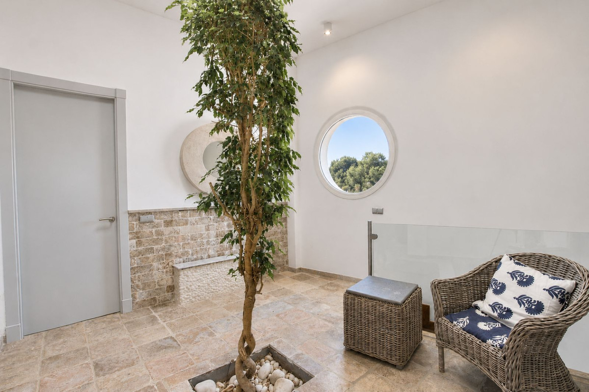 Se vende Villa - Chalet de 4 dormitorios en Costa Del Sol, Málaga, España