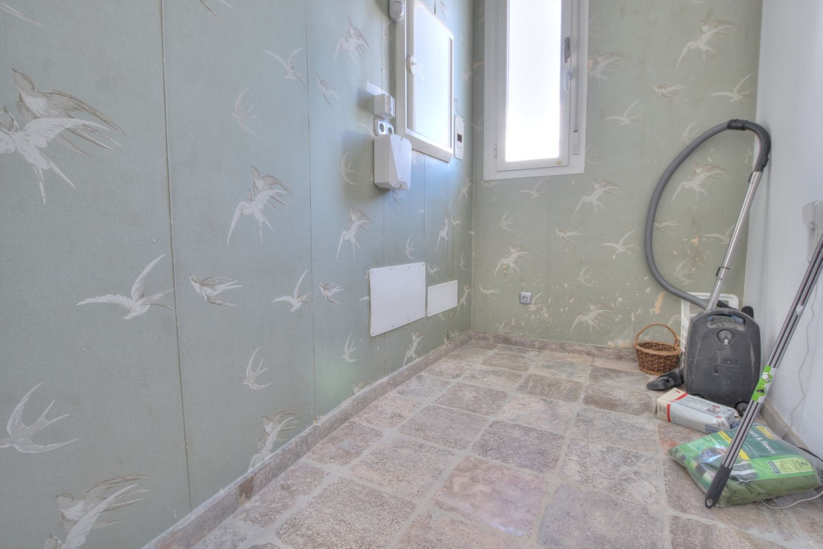 Se vende Villa - Chalet de 4 dormitorios en Costa Del Sol, Málaga, España