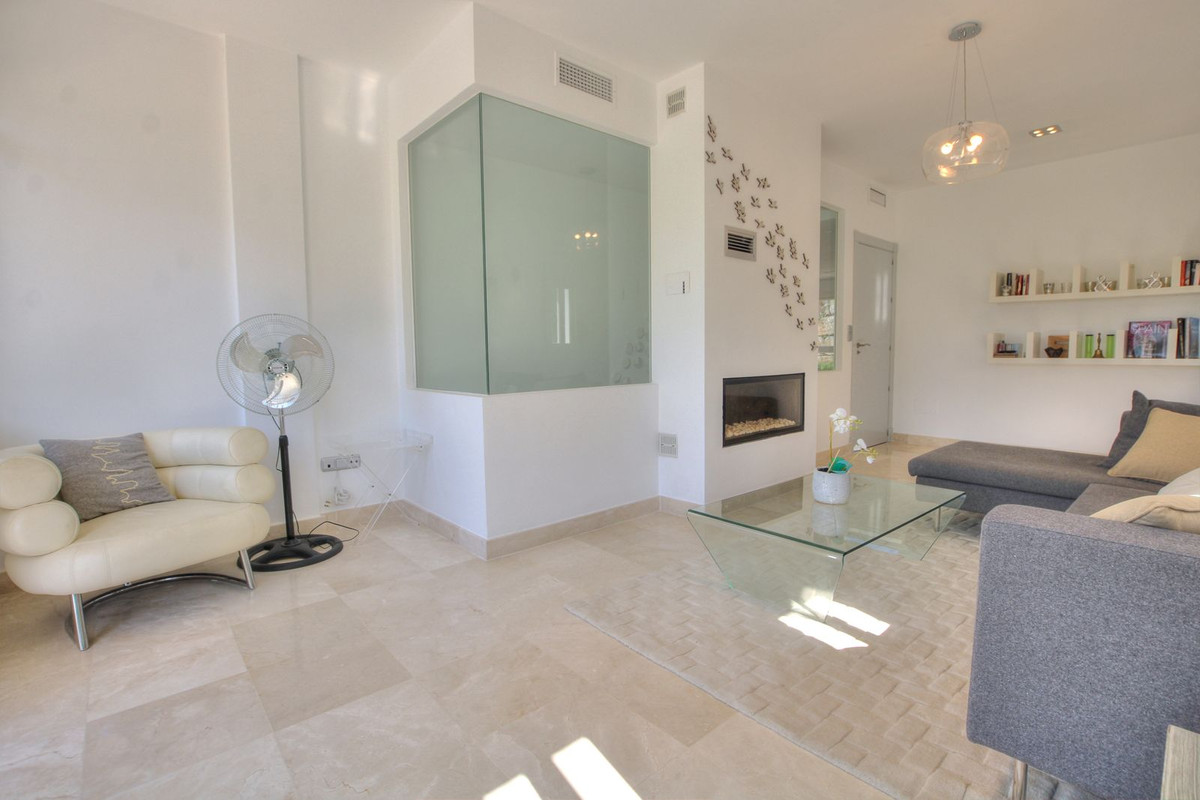 Se vende Villa - Chalet de 4 dormitorios en Costa Del Sol, Málaga, España