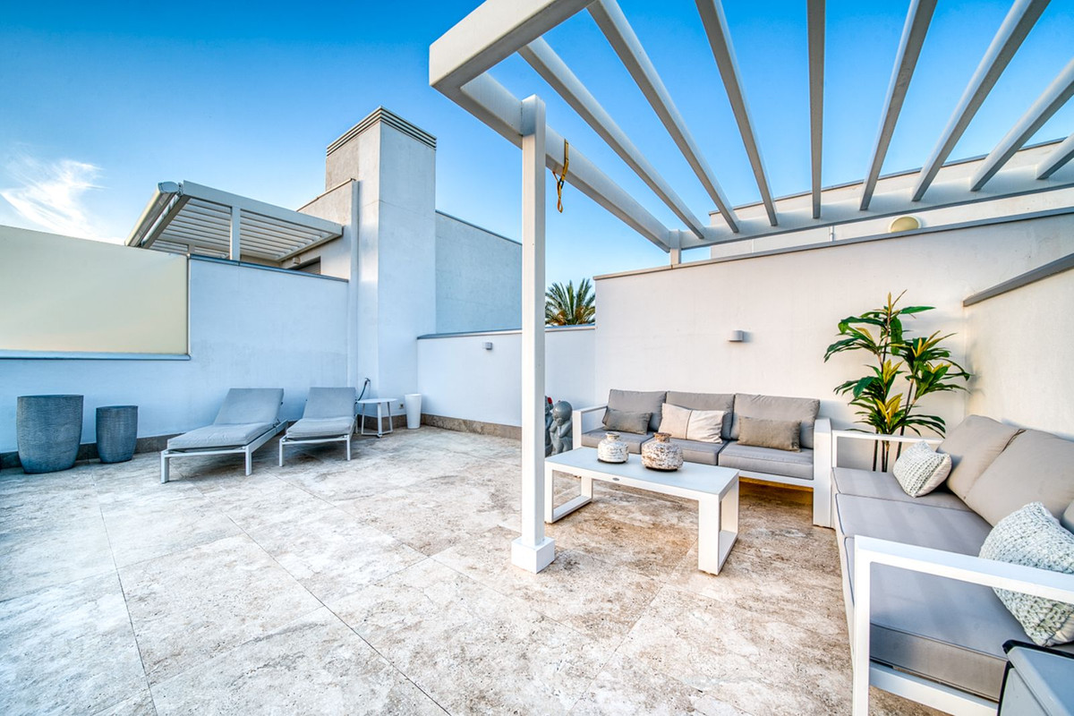 Se vende Ático de 2 dormitorios en Costa Del Sol, Málaga, España